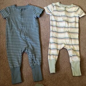 Target Brand Cloud Island short sleeve zip up outfit